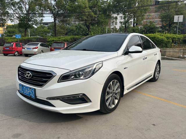 Hyundai Sonata nine