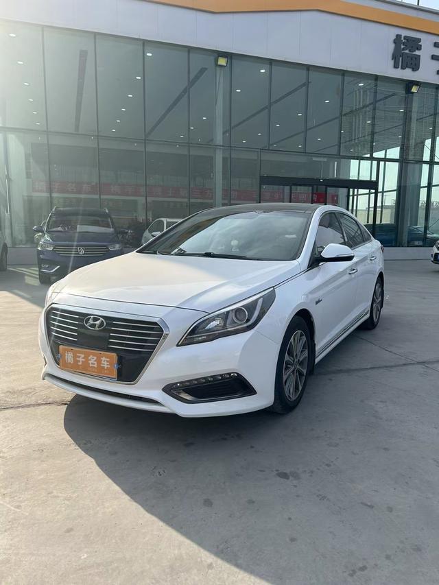 Hyundai Sonata nine