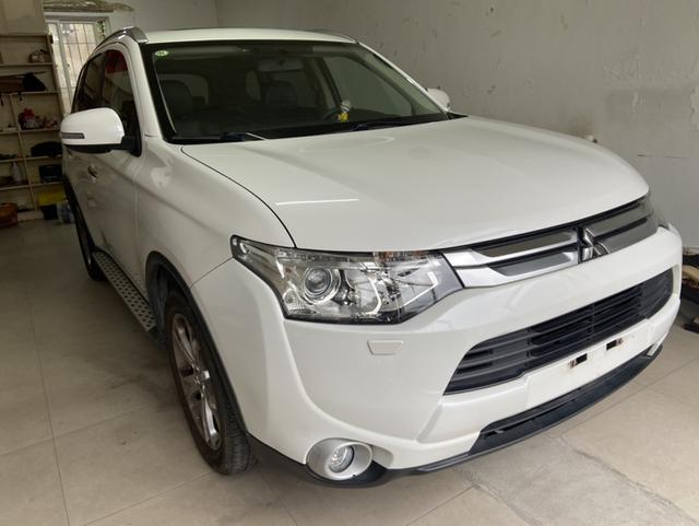 Mitsubishi Outlander (imported)