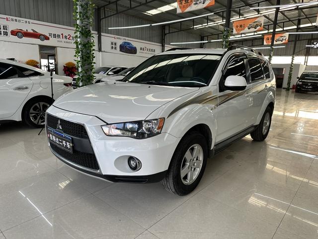 Mitsubishi Outlander (imported)