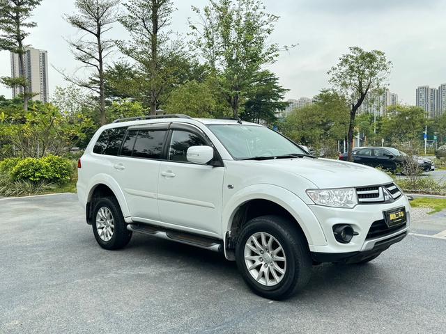 Mitsubishi Pajero Jinchang