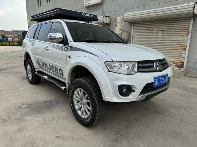 Mitsubishi Pajero Jinchang