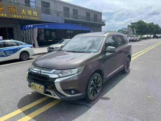 Mitsubishi Outlander