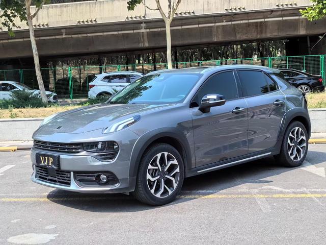 Lynk & Co 02