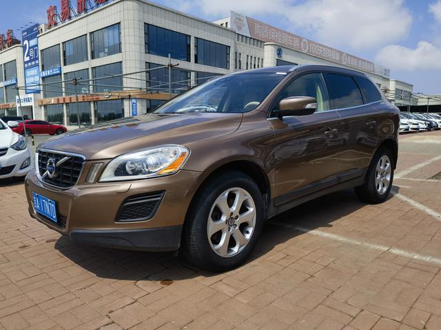 Volvo XC60 (imported)