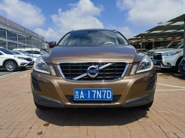 Volvo XC60 (imported)