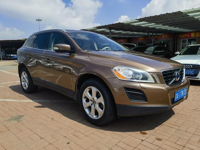 Volvo XC60 (imported)