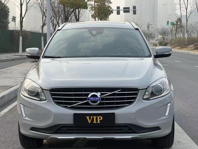 Volvo XC60 (imported)