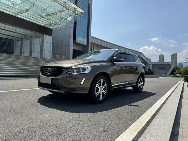 Volvo XC60 (imported)