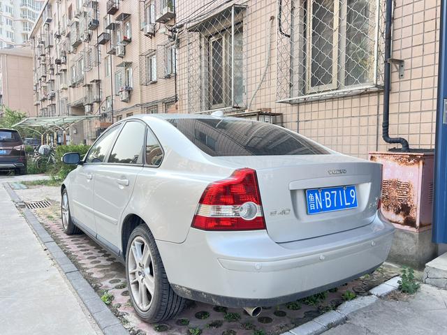 Volvo S40