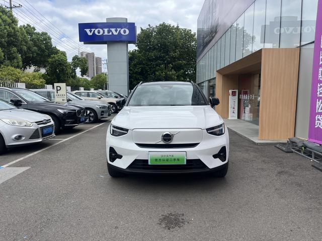 Volvo XC40 EV