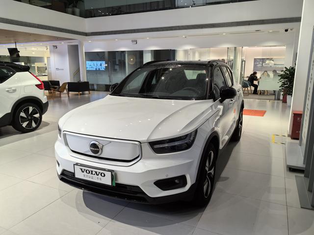 Volvo XC40 EV