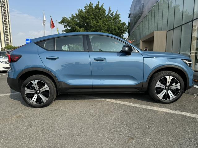 Volvo C40 EV