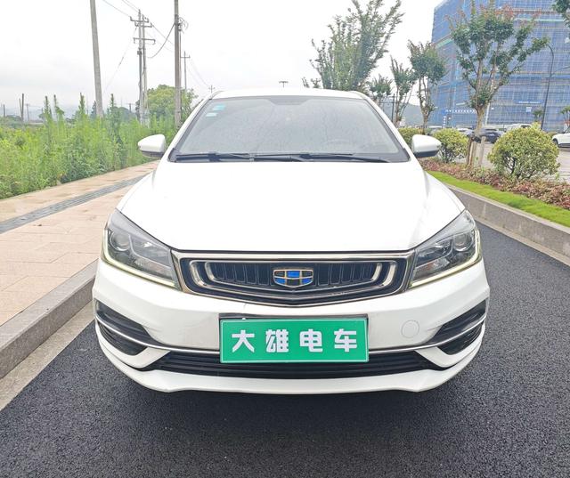 Geely Emgrand EV