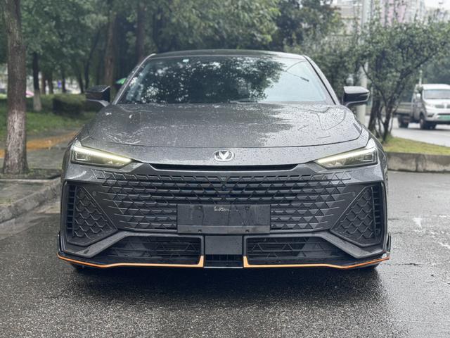 Changan UNI-V