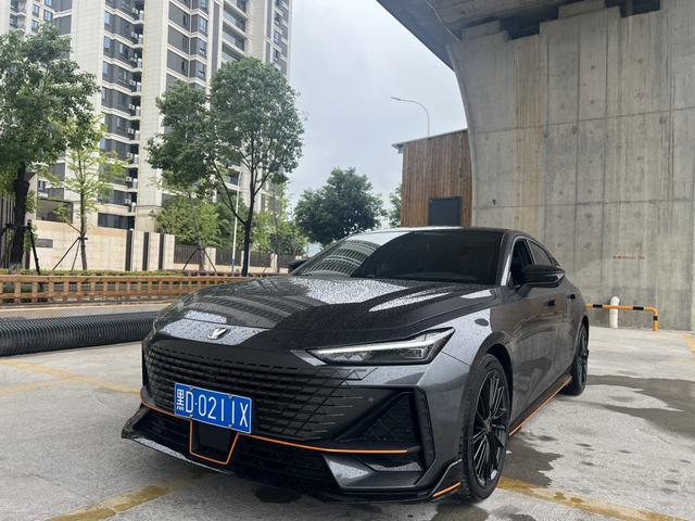 Changan UNI-V