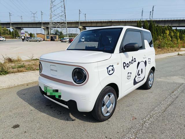 Geely Panda