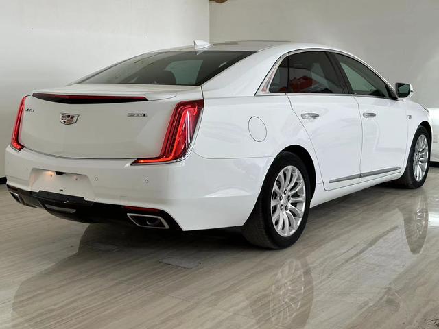 Cadillac XTS