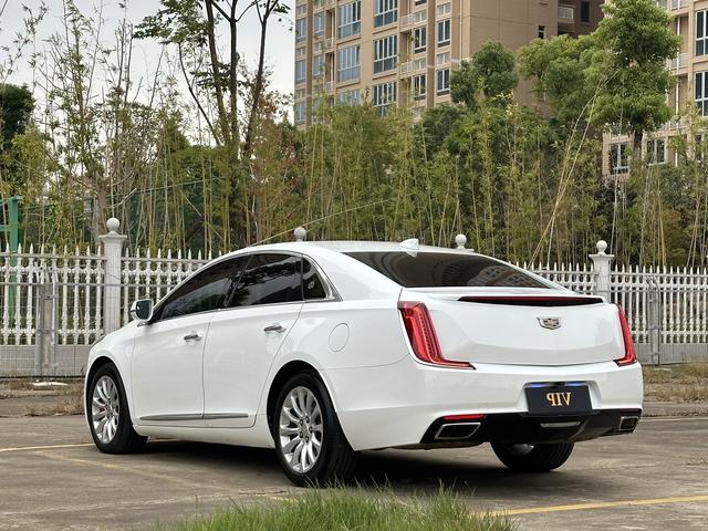 Cadillac XTS