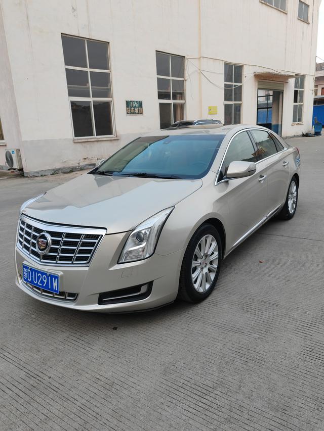 Cadillac XTS