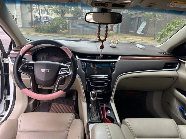 Cadillac XTS