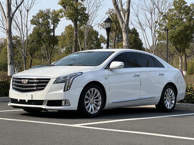 Cadillac XTS