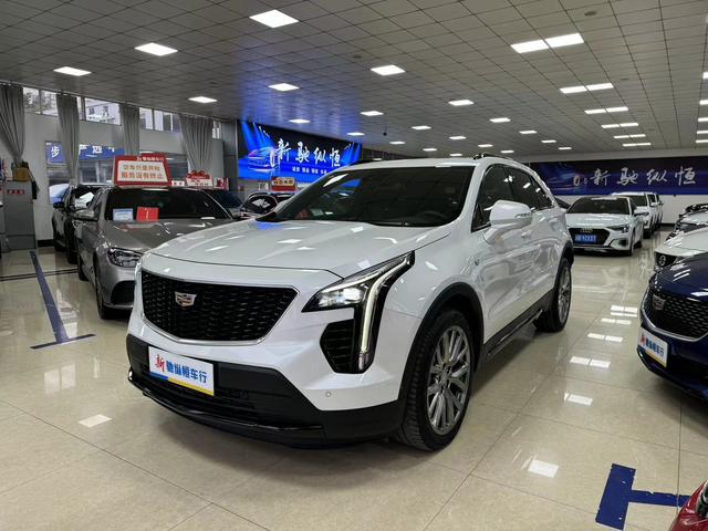 Cadillac XT4