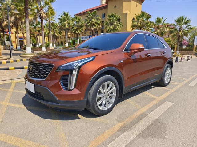 Cadillac XT4