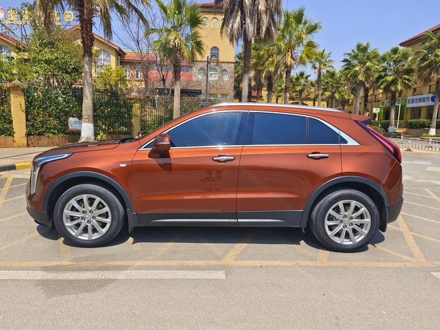 Cadillac XT4