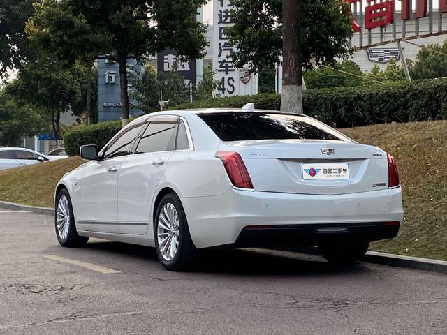 Cadillac CT6