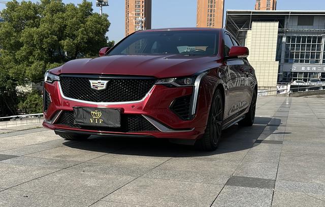 Cadillac CT4