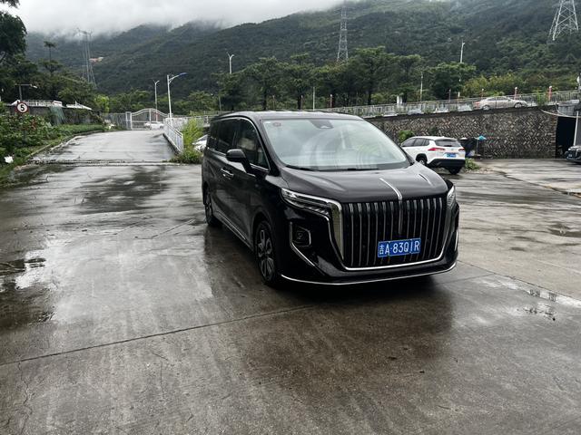 Hongqi HQ9