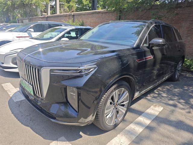 Hongqi E-HS9