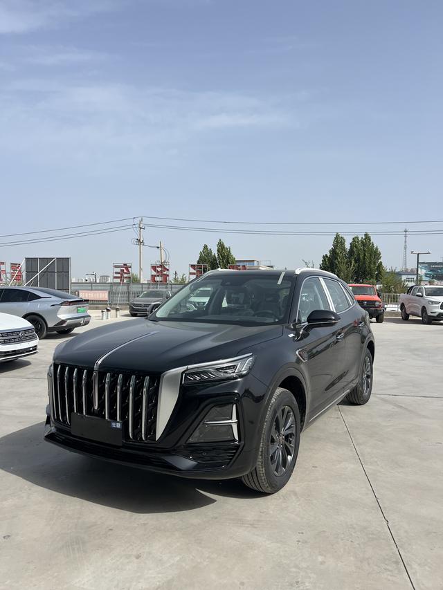 Hongqi HS5