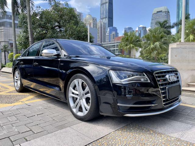 Audi S8