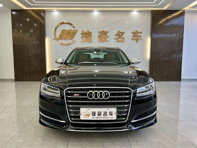 Audi S8