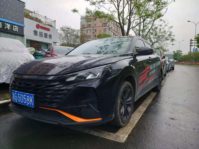 Dongfeng Yixuan