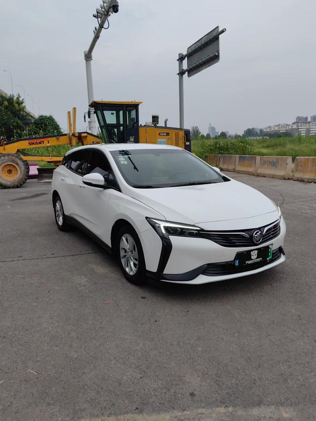 Buick Weilan 6 PHEV