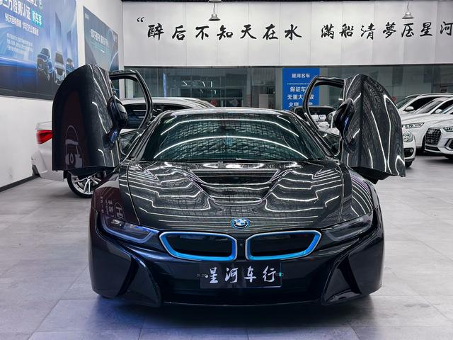 BMW i8