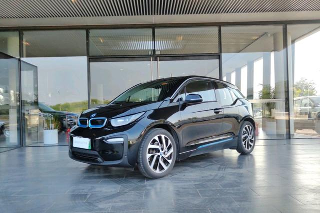 BMW i3 (imported)