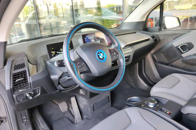 BMW i3 (imported)