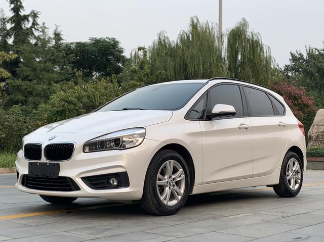 BMW 2 series station wagon