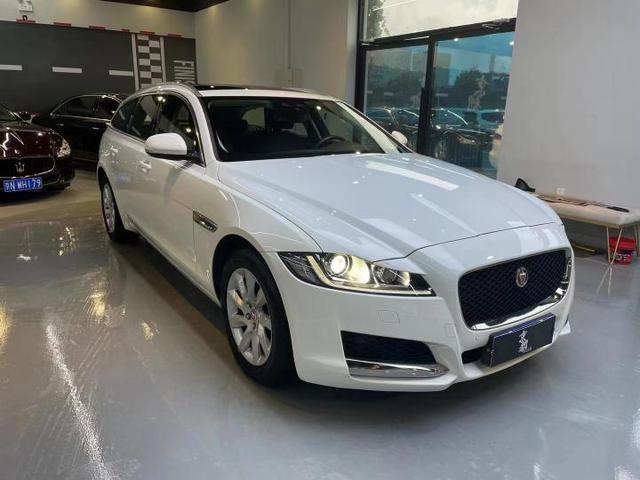 Jaguar XF