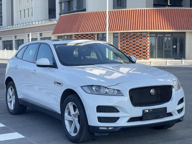 Jaguar F-PACE