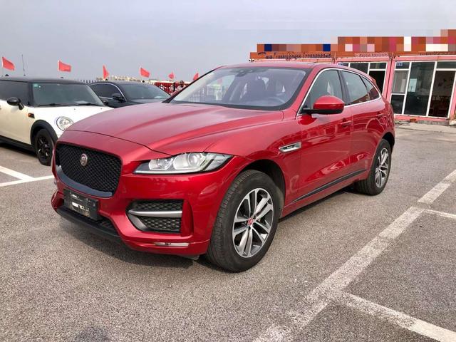 Jaguar F-PACE