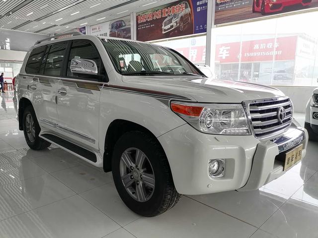 Toyota Land Cruiser (imported)