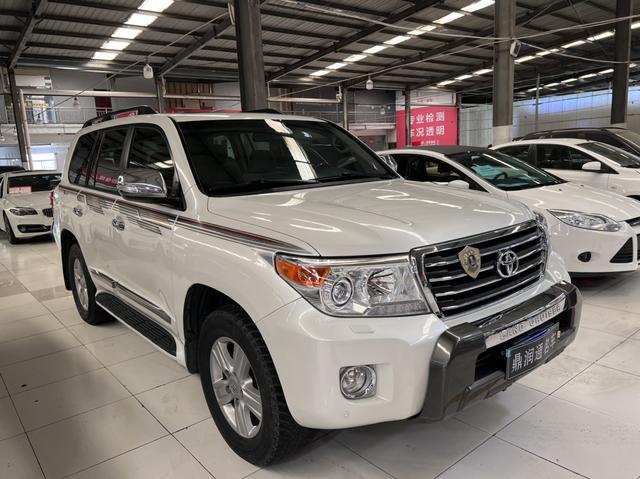 Toyota Land Cruiser (imported)