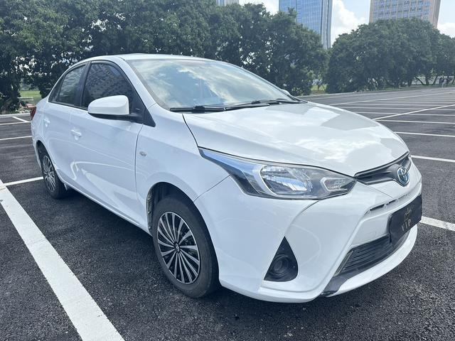 Toyota YARiS L Enjoy