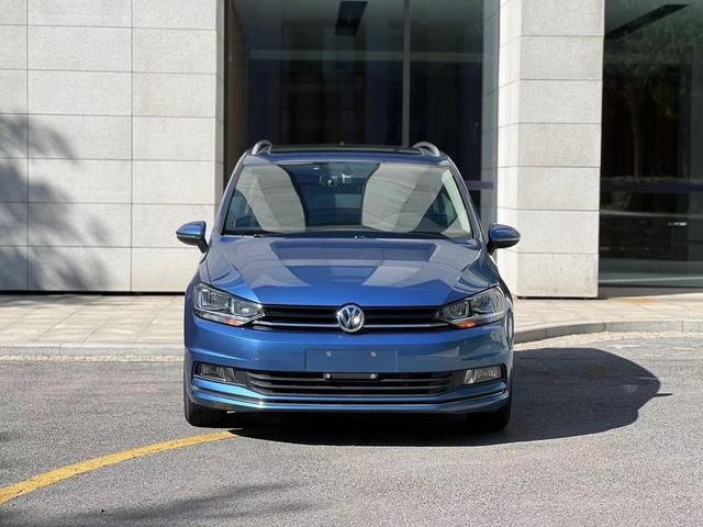 Volkswagen Touran L