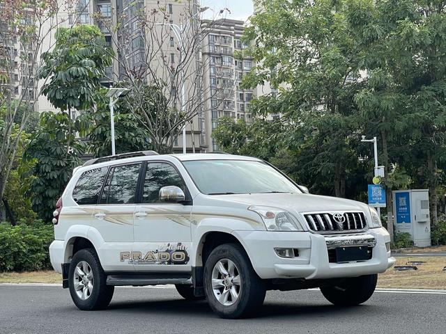 Toyota Prado (imported)